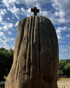 Menhir von Saint-Uzec - Bretagne
